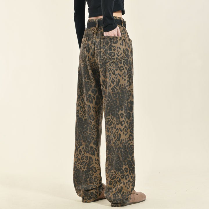 loose style leopard print jeans