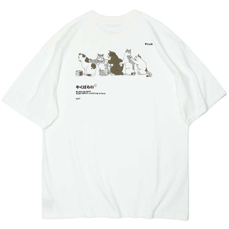 Queue Cats graphic t-shirt