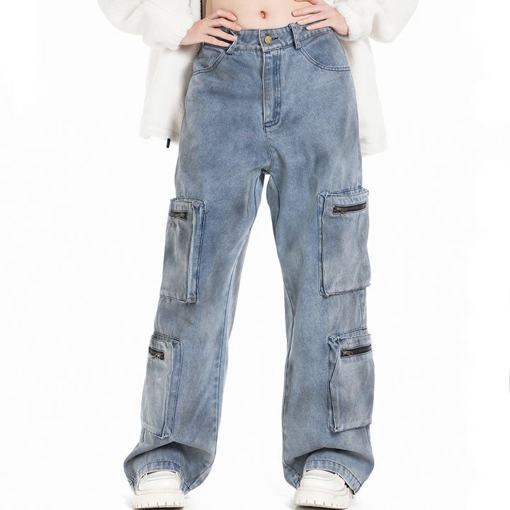 straight leg jeans with pockets